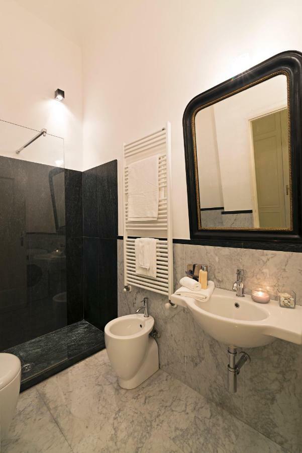 Consolata12 - Il Lusso Nel Centro Storico Di Torino Apartamento Exterior foto